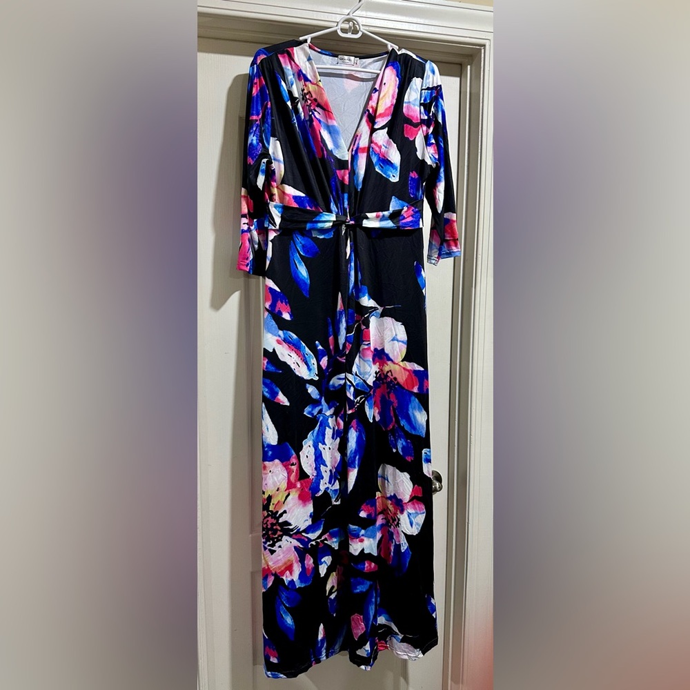 Stylish Black and Blue Floral Maxi Dress